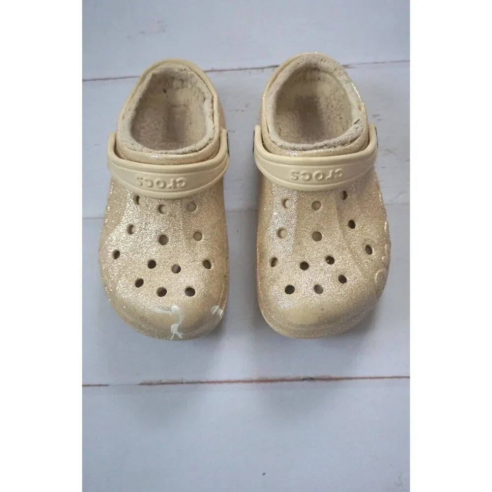 Crocs Girls Classic Gold Glitter Lined Rubber Clogs, Size 13C - Picture 2 of 10